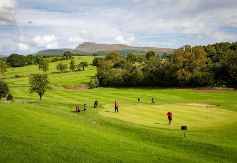 Bentham Golf Course	